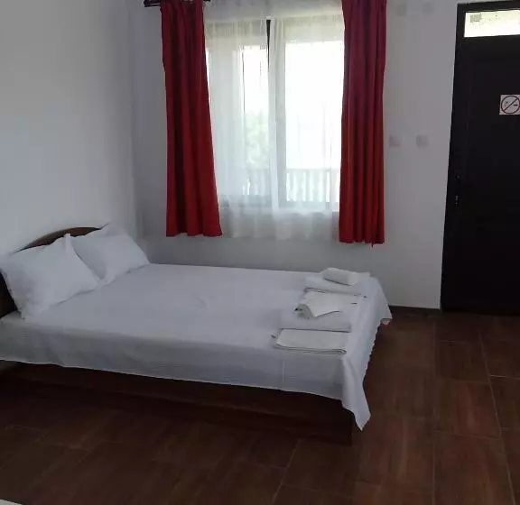 ペンション поповата къща