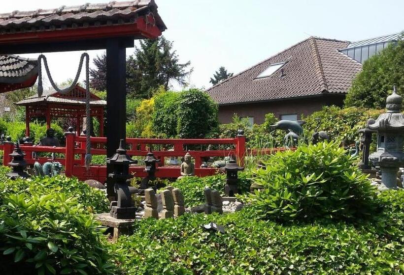 פנסיון Asian Garden   Das Ferienhaus