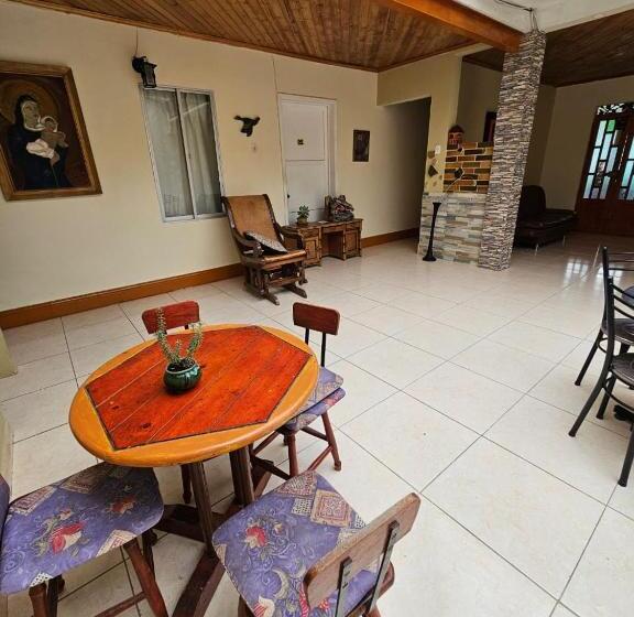 פנסיון Casa Hotel Bonita