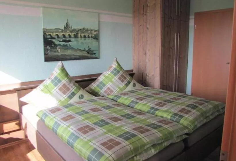 Majatalo Gästezimmer Zum Sonnenhof