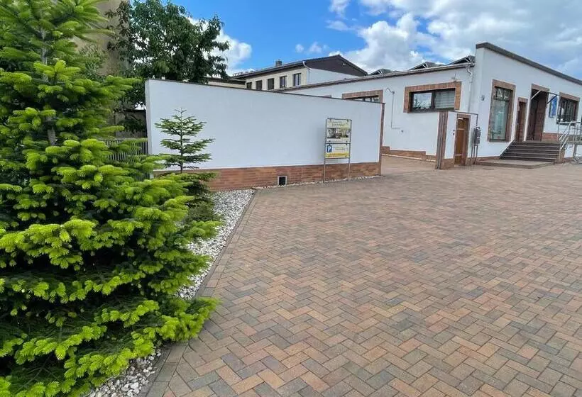 Majatalo Gästezimmer Zum Sonnenhof