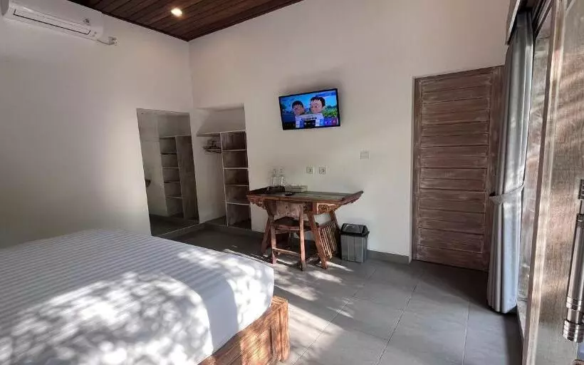 ペンション Pis Bolong Canggu