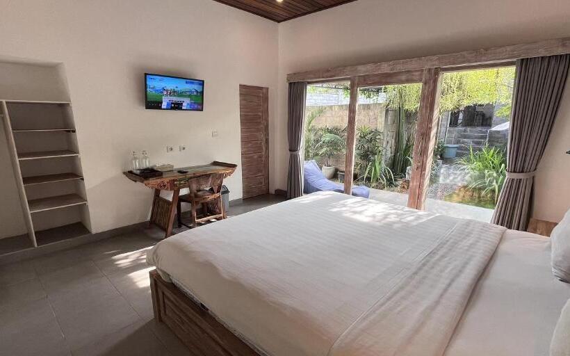 Пансион Pis Bolong Canggu