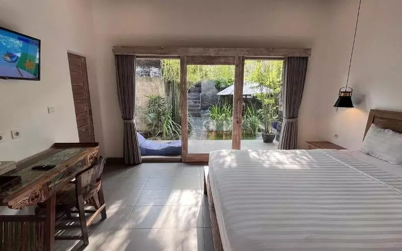 ペンション Pis Bolong Canggu