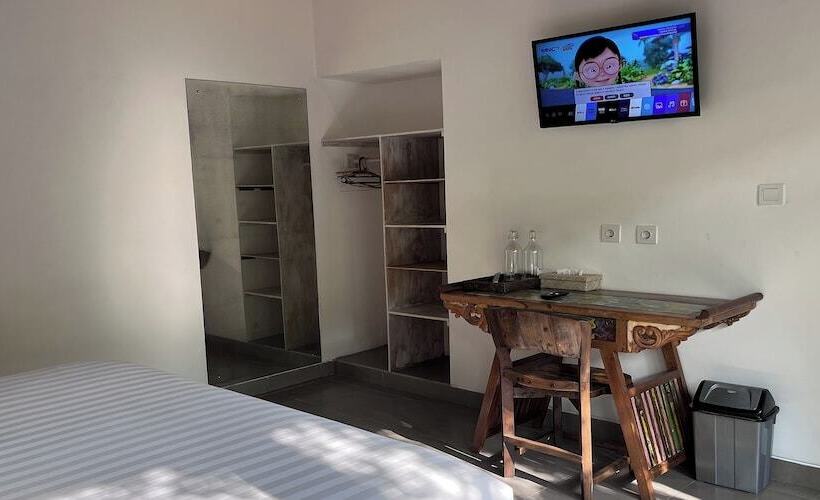 Пансион Pis Bolong Canggu