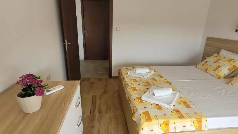 Majatalo Vila Mihnevi