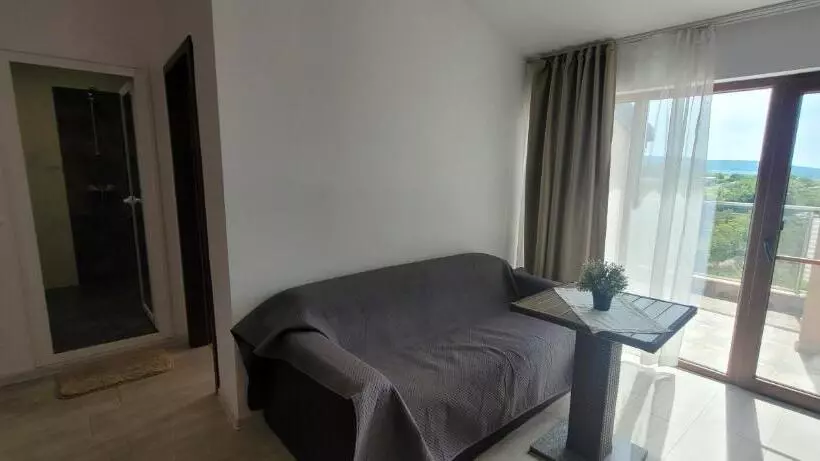 Majatalo Vila Mihnevi