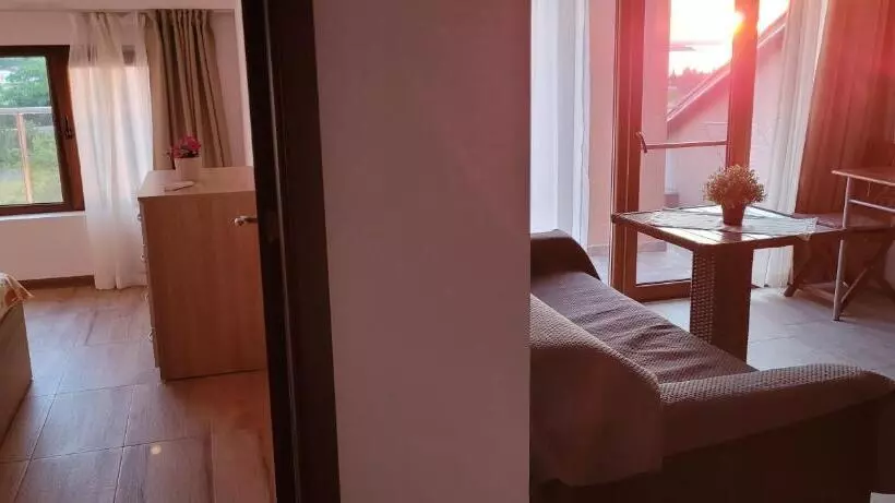 Majatalo Vila Mihnevi