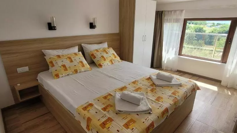 Majatalo Vila Mihnevi