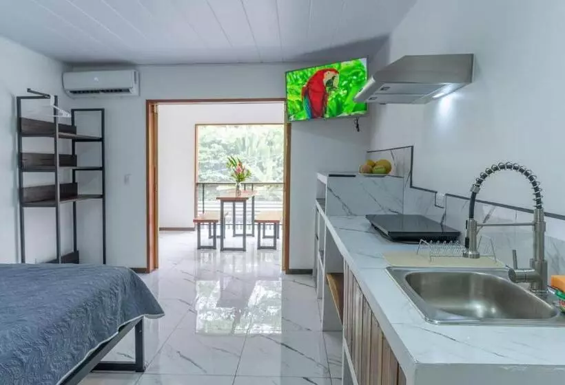 Studio With Ac, Smart Tv, Kitchen, Bath Pool 2