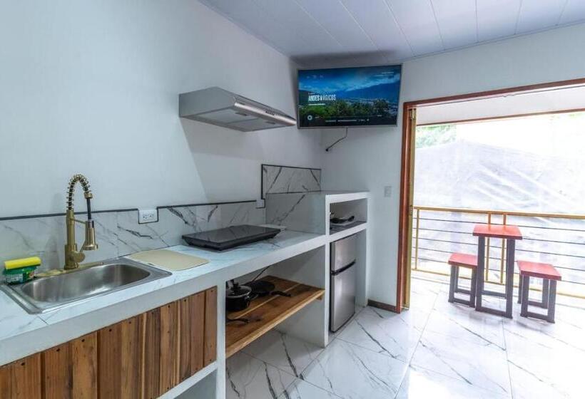 Studio With Ac, Smart Tv, Kitchen, Bath Pool 7