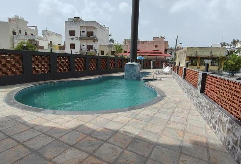 The Belita Hotel & Spa