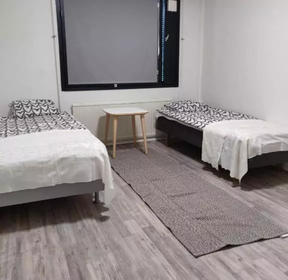 ユースホステル Cheap&shared Rooms In Tornio City