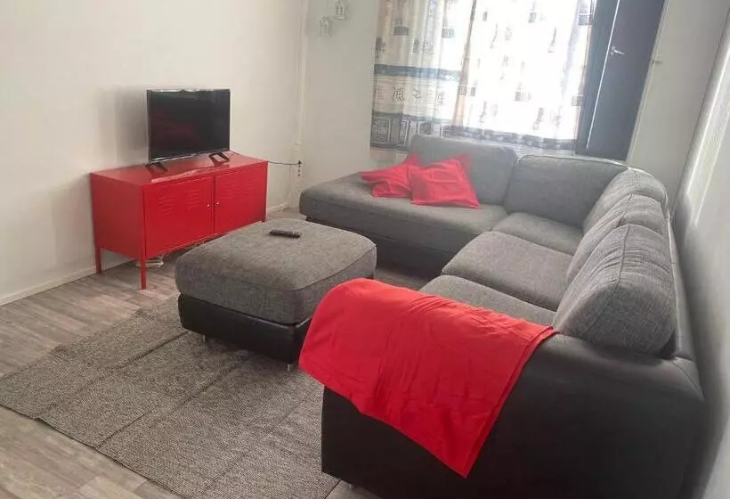 ユースホステル Cheap&shared Rooms In Tornio City