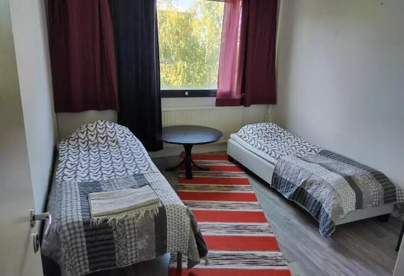 ユースホステル Cheap&shared Rooms In Tornio City