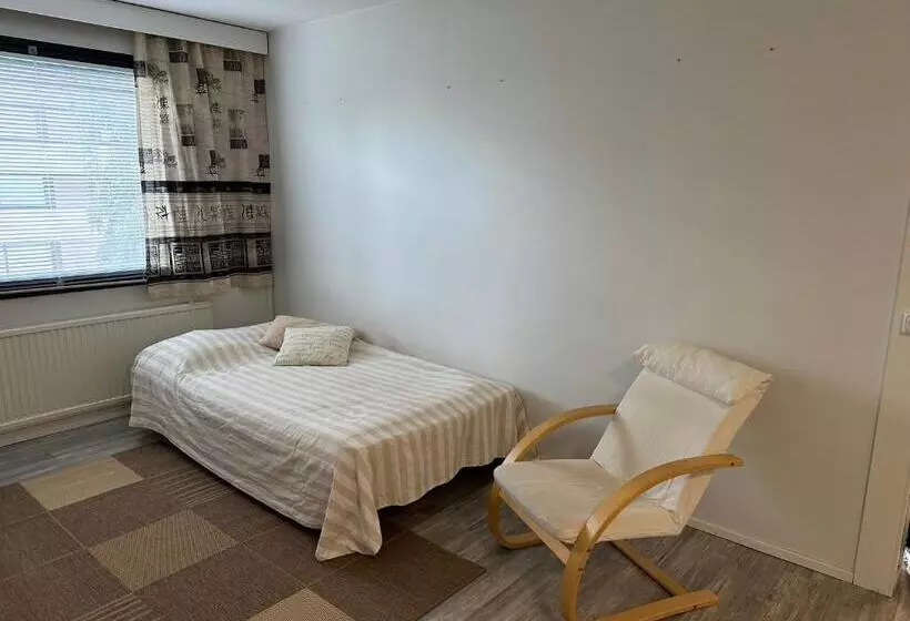 ユースホステル Cheap&shared Rooms In Tornio City