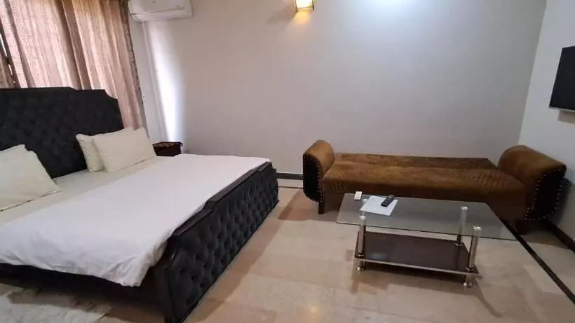 Aamiaismajoitus (B&B) Concept Guest House