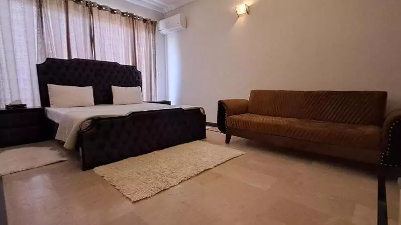 Aamiaismajoitus (B&B) Concept Guest House