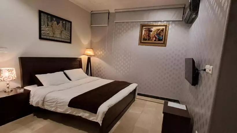 Aamiaismajoitus (B&B) Concept Guest House