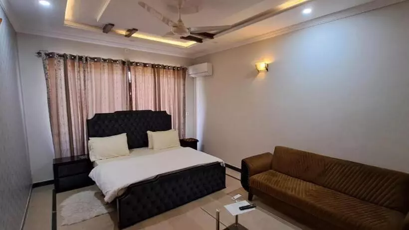 Aamiaismajoitus (B&B) Concept Guest House