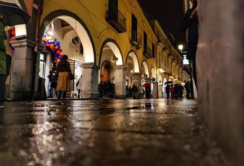 Aamiaismajoitus (B&B) Dimora Donna Maria Relais