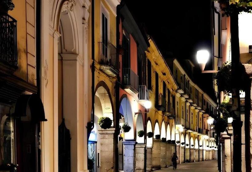 مبيت وإفطار Dimora Donna Maria Relais