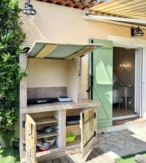 Aamiaismajoitus (B&B) La Bastide Du Levant A 50m De La Plage