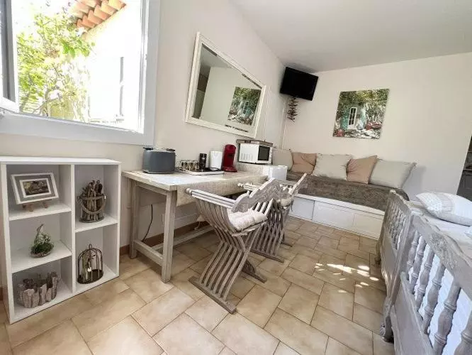 Aamiaismajoitus (B&B) La Bastide Du Levant A 50m De La Plage