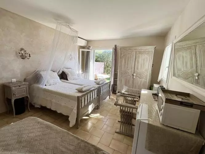 Aamiaismajoitus (B&B) La Bastide Du Levant A 50m De La Plage
