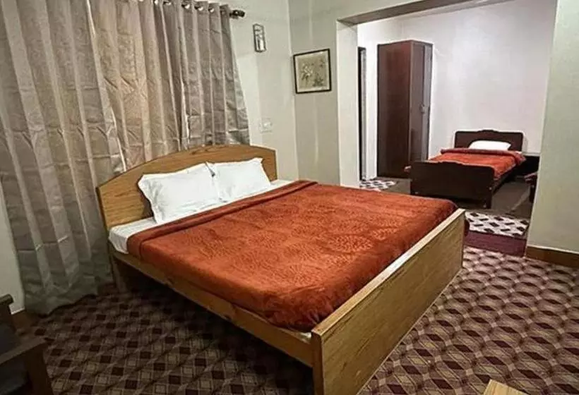 Fabhotel The Legend Residency