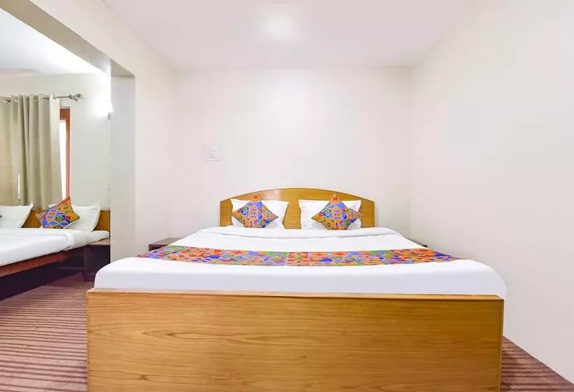 Fabhotel The Legend Residency