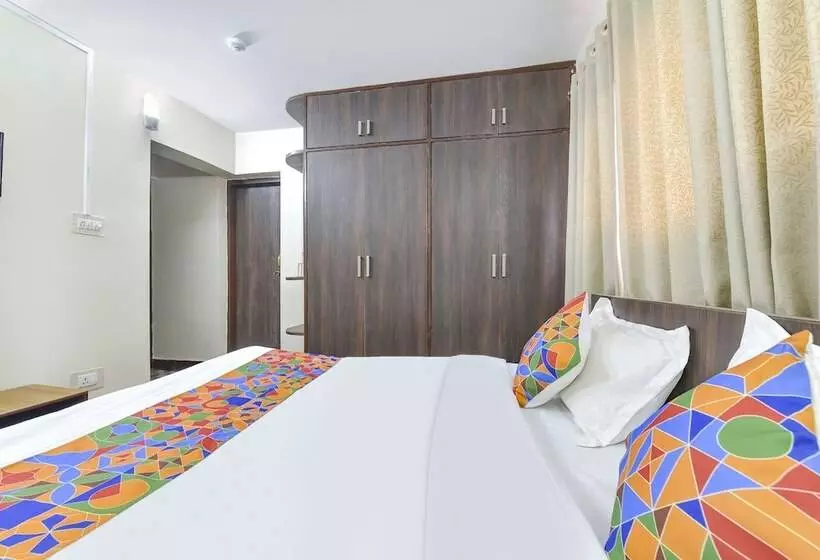 Fabhotel The Legend Residency