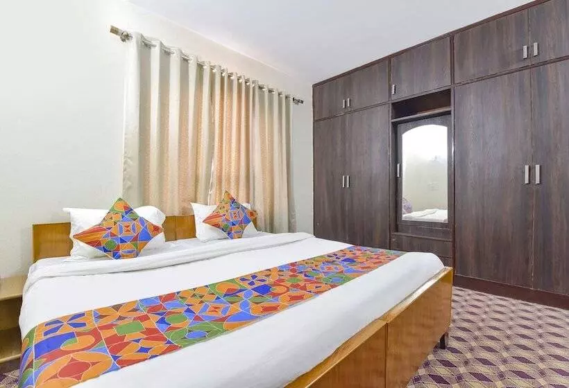 Fabhotel The Legend Residency