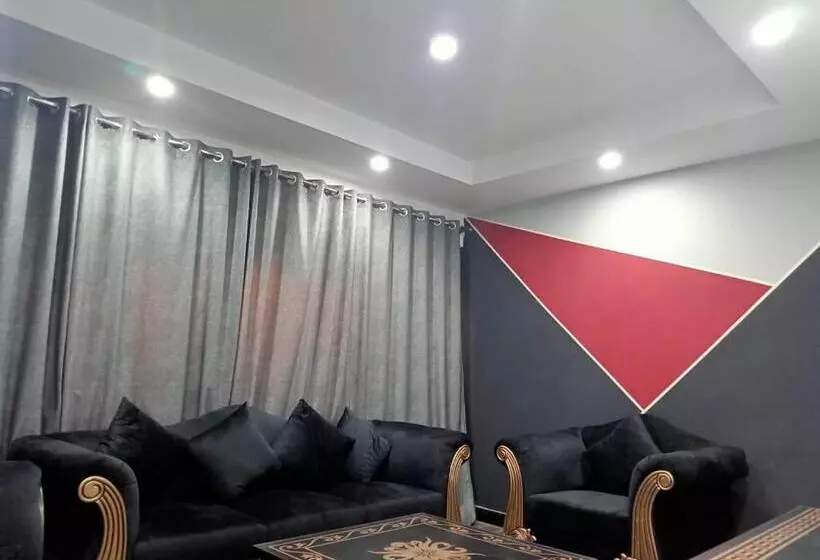 Gashabrum Hotel & Restaurant
