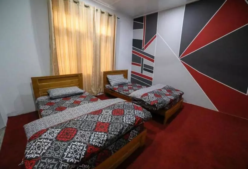 Gashabrum Hotel & Restaurant