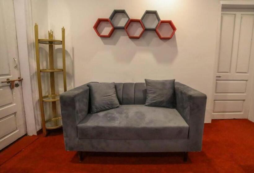 Gashabrum Hotel & Restaurant