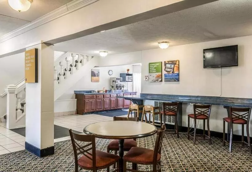 Hotelli Americas Best Value Inn Edgewood, Md