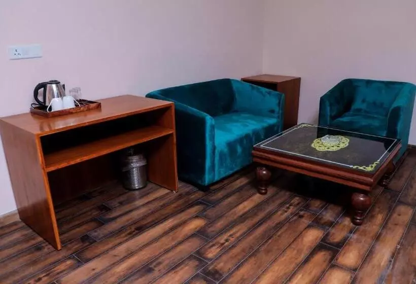 Hotelli Amritara Social Palace, Uttarkashi