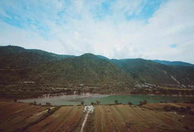 Hotelli Amritara Social Palace, Uttarkashi