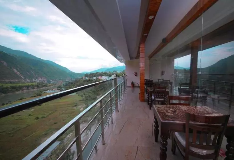 Hotelli Amritara Social Palace, Uttarkashi