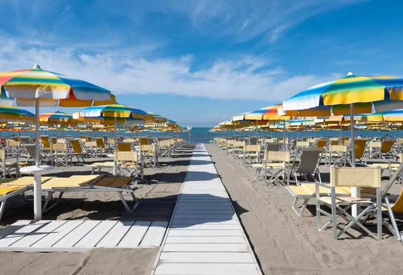 Hotelli Bagno Lunezia