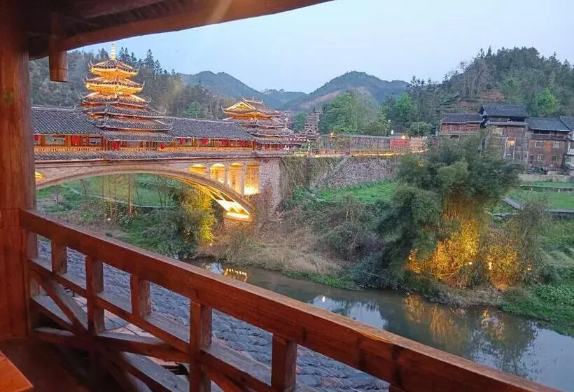 Hotelli Bridge View Boutique Guesthouse 望桥楼精品民宿