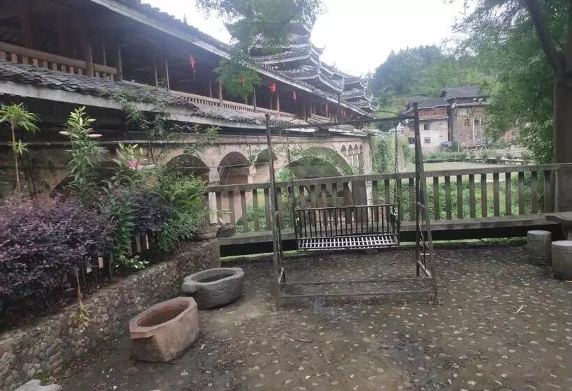 Hotelli Bridge View Boutique Guesthouse 望桥楼精品民宿