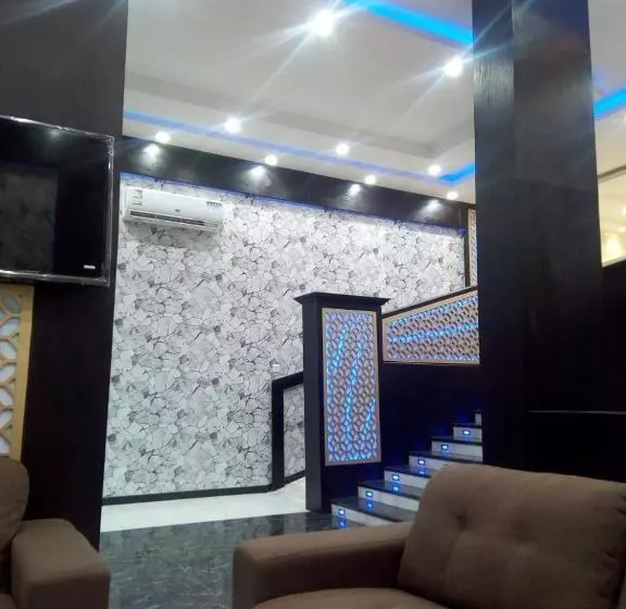 Hotelli Milan