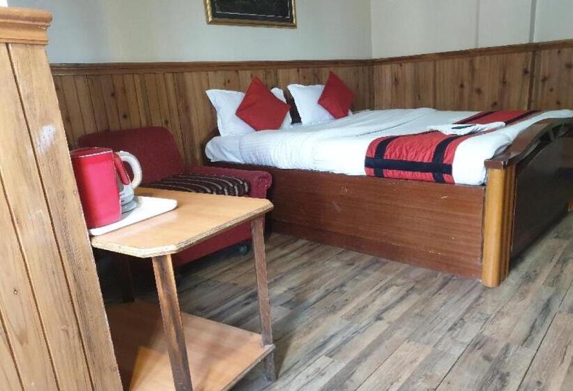 Oyo Flagship Hotel Polynia