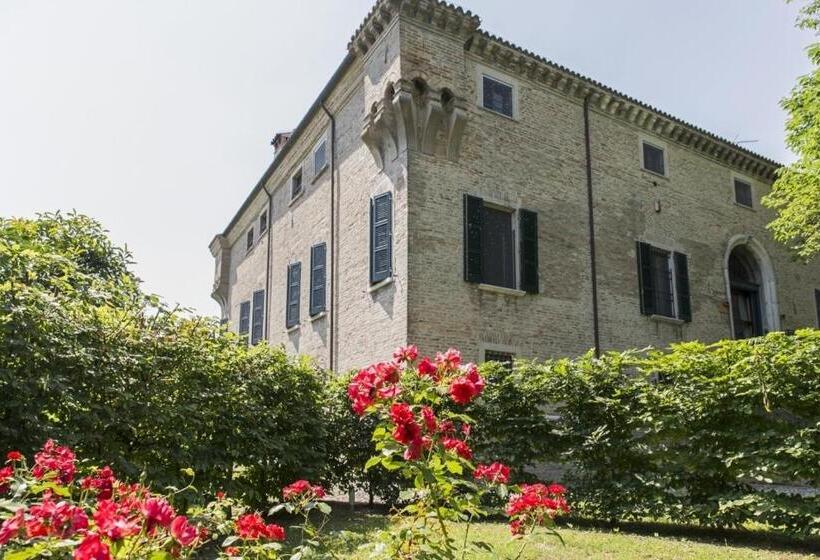 پانسیون Affascinante E Rilassante Appartamento Con Piscina