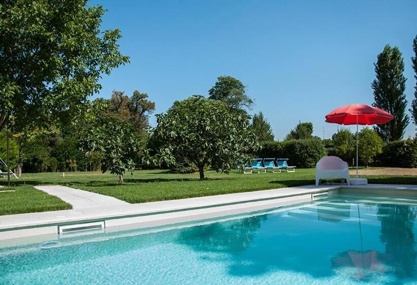 پانسیون Affascinante E Rilassante Appartamento Con Piscina