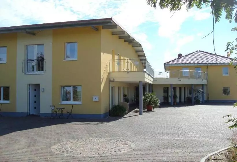 Majatalo Gästehaus Weingut Glas