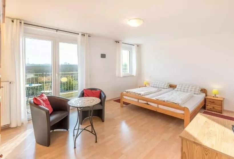 Majatalo Gästehaus Weingut Glas