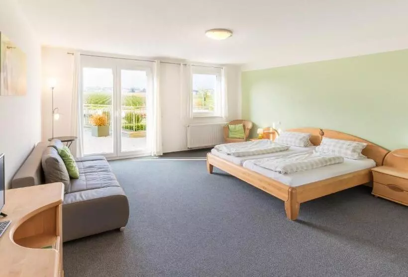 Majatalo Gästehaus Weingut Glas